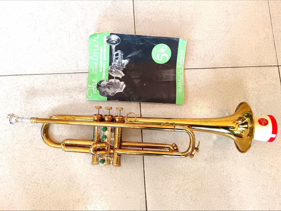 Тромпет Zelmer със сурдина и мундщук