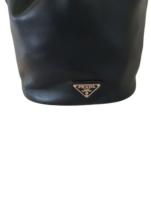 Prada bucket оригинал