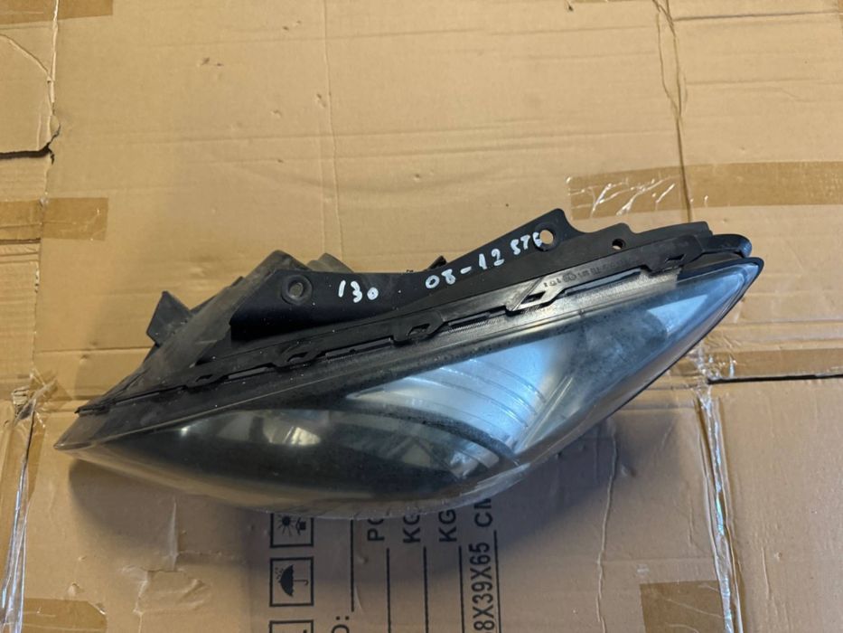 Far stanga Hyundai i30 LUPA HALOGEN 2008/2009/2010/2011/2012