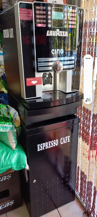 Automate și espressoare de cafea profesionale