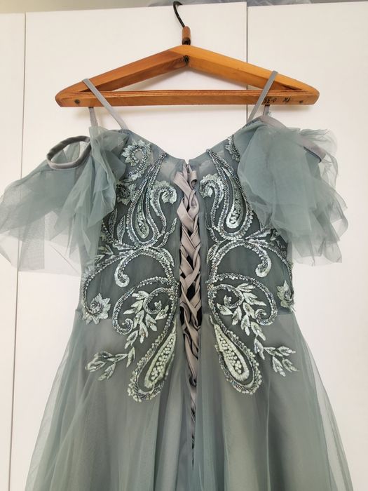 Продам выпускное платье