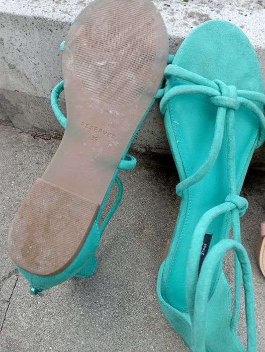 Обувки, сандали, ботуши 38-39 номер