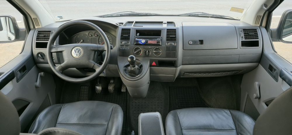 Vând vw transporter t5 doka