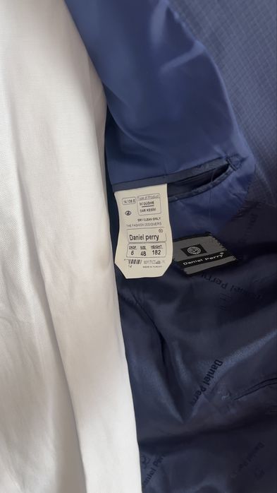 Продам костюм с рубашкой