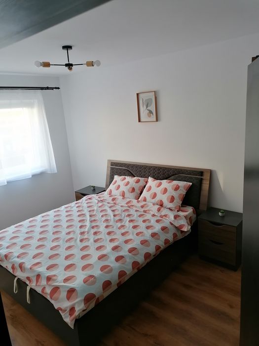 inchiriez apartament decomandat Subcetate Sanpetru