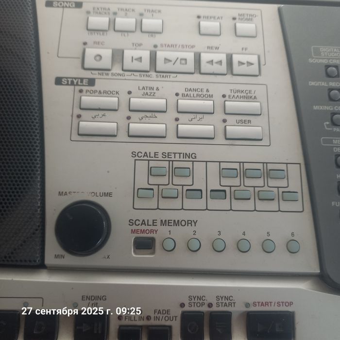 Продам синтезатор YAMAHA