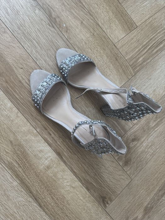 Продам туфли Zara