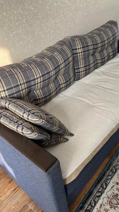 Диван продам срочно