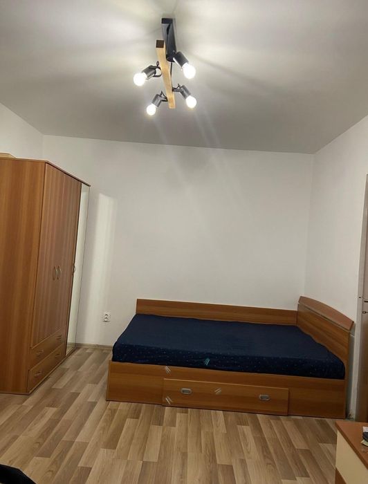 Garsoniera de închiriat Gorjului