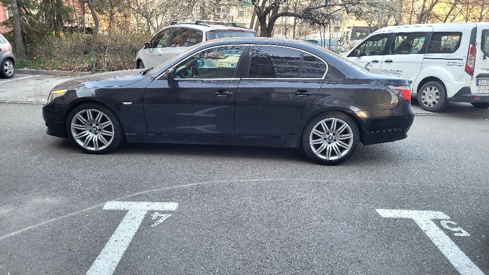 Vând BMW e60 525d
