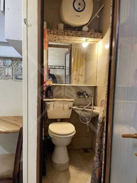 Дава се под наем Едностаен апартамент в Бургас, Център - 20 кв.м за 298.86 € - Снимка #4