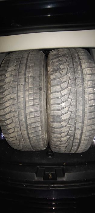 2 Бр гуми Hankook 235/65/17 дот 18