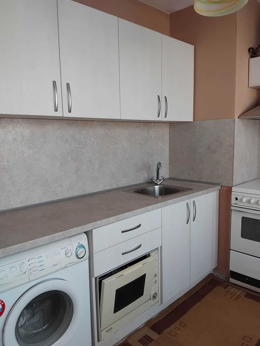 Продава се апартамент в гр. ИХТИМАН