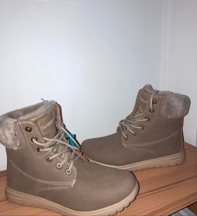 Ghete de Iarnă pentru Damă