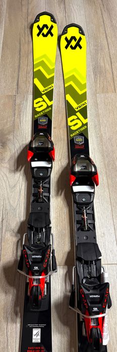 Skiuri Völkl Racetiger FIS 157 cm Noi