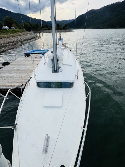 Velier Jollenkreuzer 30 barca cu panze