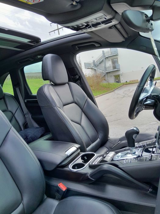 Porsche Cayenne 2016 Întreținut