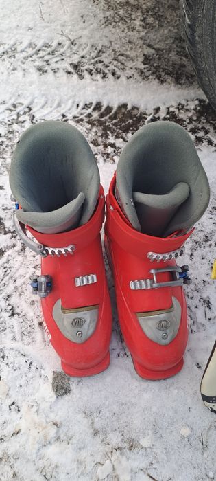 Vand skiuri copii dynastar 110 , bete , clapari  Disneyland nr. 32 si