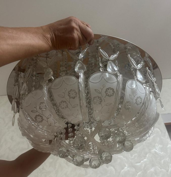 Продается люстра!