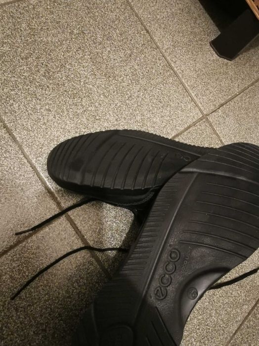 Продавам качествени обувки