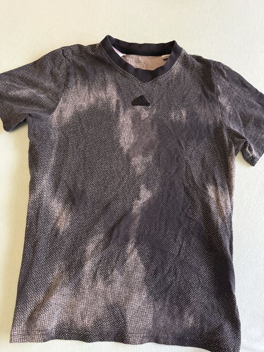 Сиво-Черна тениска на Adidas