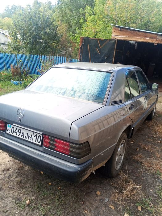 Mercedes 190 W201