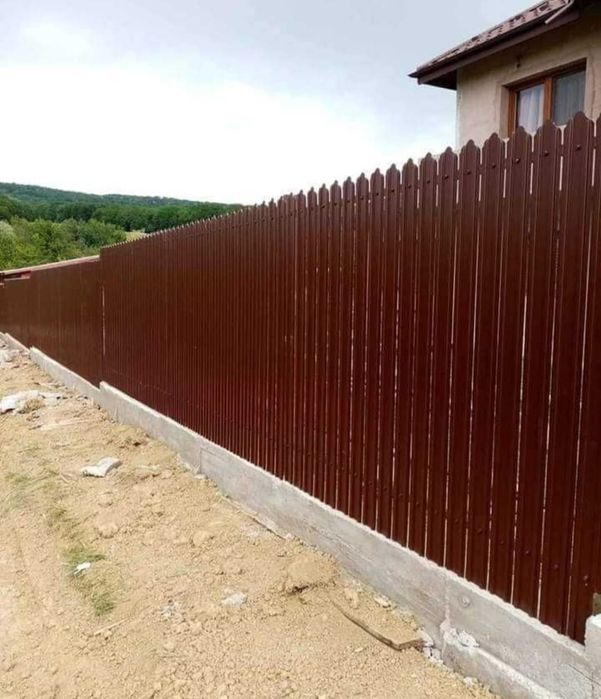Gard din sipca  metalica
