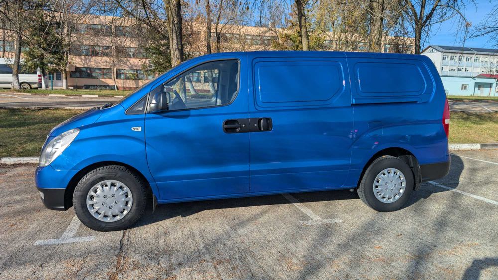 Autoutilitara HYUNDAI H1