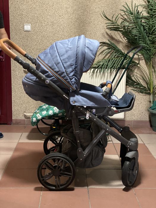 Продам коляску 2 в 1