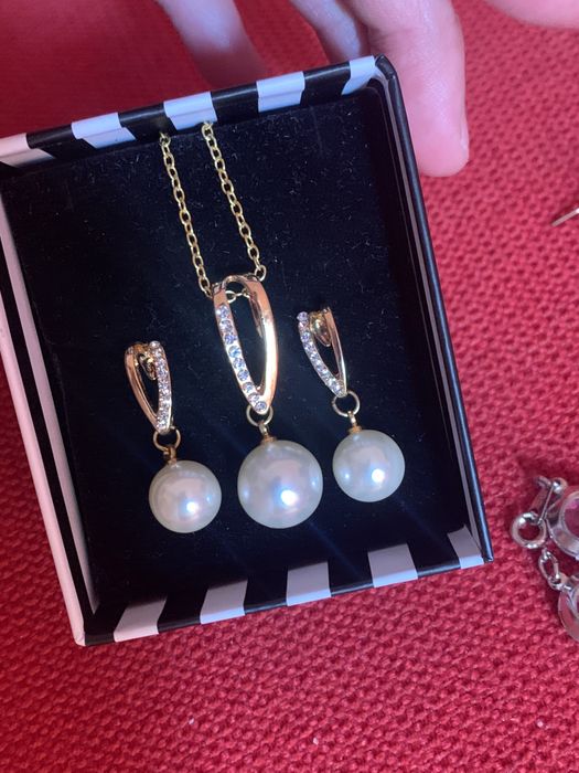 Set bijuterii, perle si pietre semi-pretioase