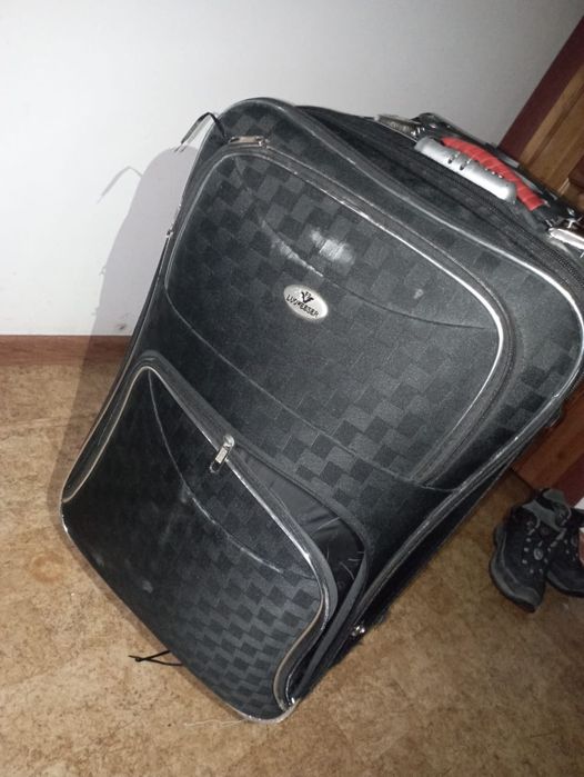 Чемодан 60×40×35