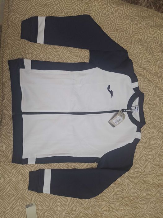 Анцунг joma чисто нов М размер