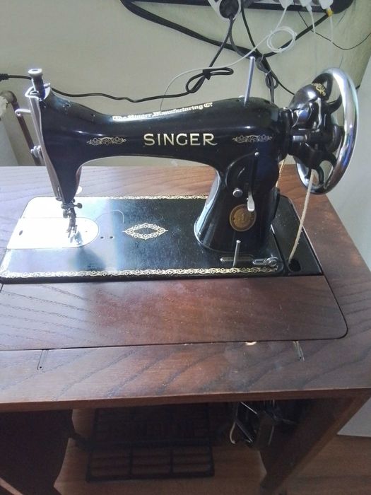 Masina de cusut SINGER