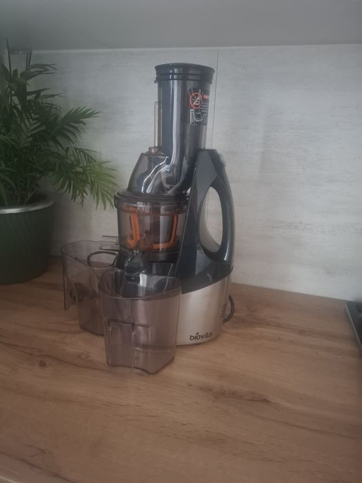 Storcator de fructe Biovita