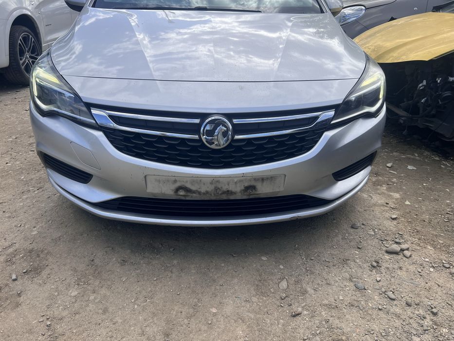 Aripă stânga față Opel Astra K 2016