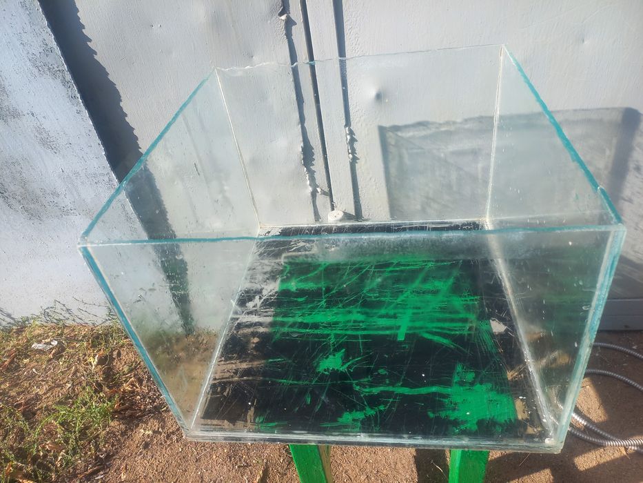 Продам 75л аквариум