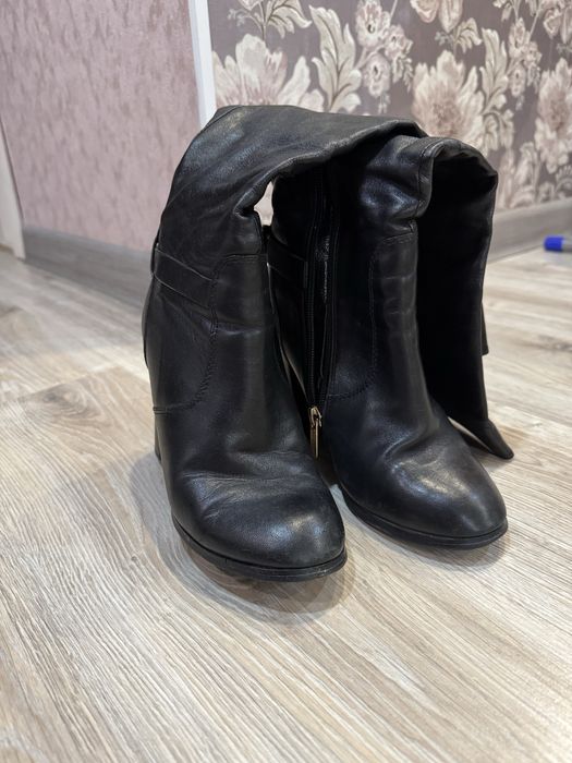 Продам зимние сапоги европейка