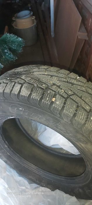 Продам резину 205/65/15