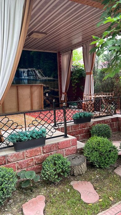 Продаётся 2 дачи на одном участке