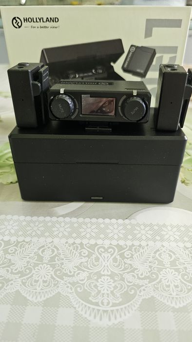 Hollyland LARK 150 Wireles Dual Microphone system