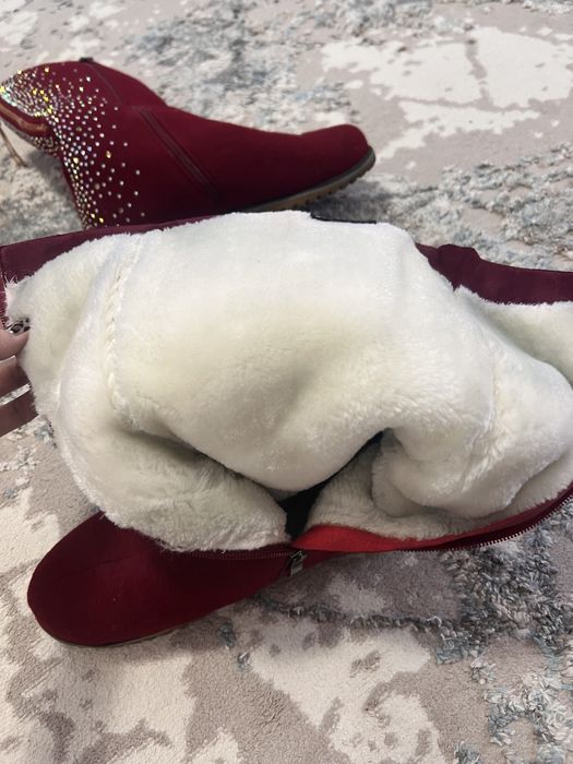 Продам зимние сапоги