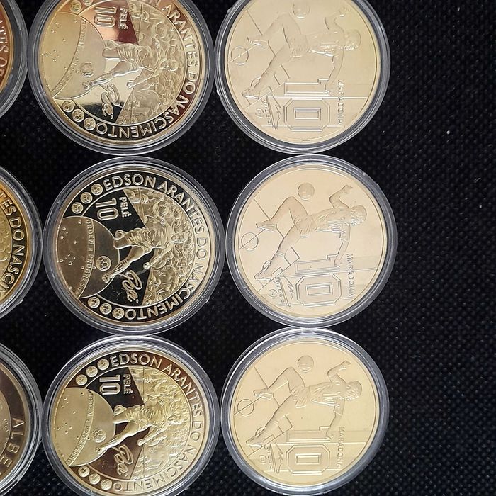 Сувенорни Плакети монети