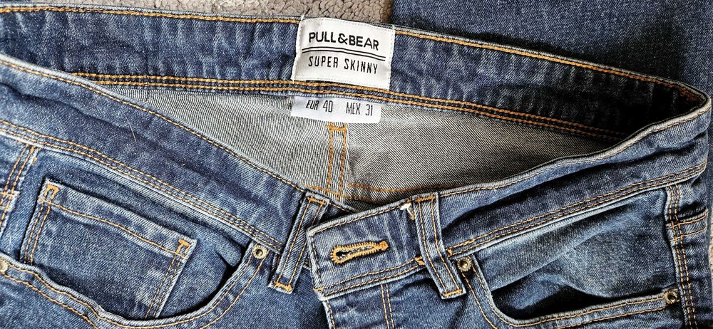 Pull&Bear Дънки със слим кройка