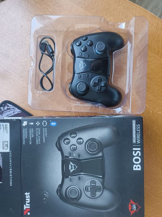 Trust bosi gamepad/controller