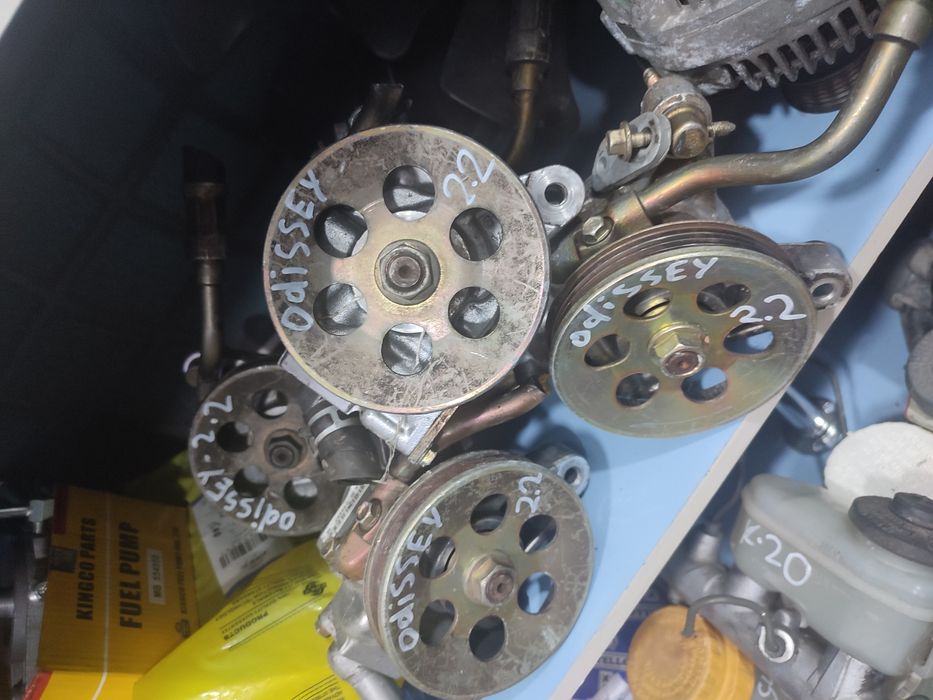 ГУР насос Cefiro