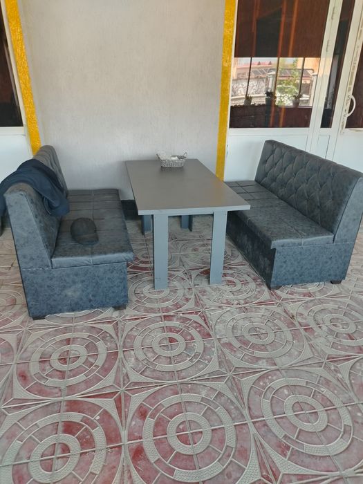 Mebel divan kreslo choyxona oshxona  kafelari uchun