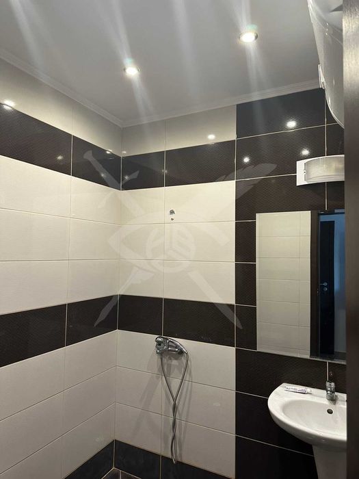 Продава се Двустаен апартамент в к.к. Слънчев бряг - 75 кв.м за 974 €/кв.м - Снимка #2