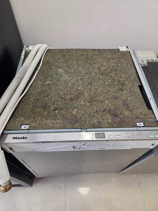 Съдомиялна за вграждане Miele XXL