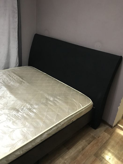 Кровать двуспальная