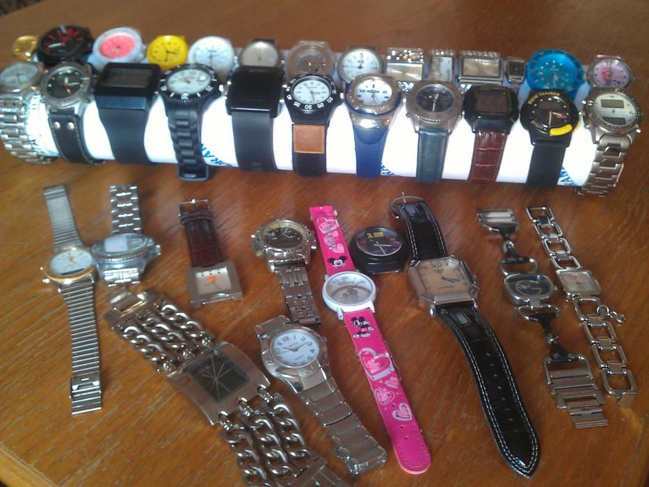 Ceasuri de dama si barbatesti